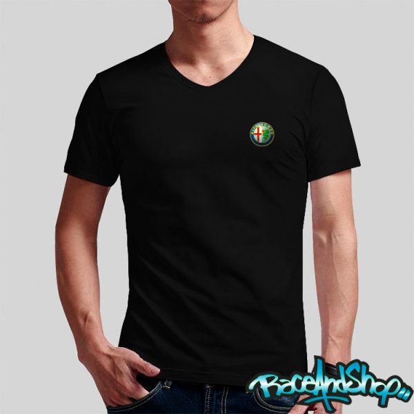 Playera cuello v negra Alfa Romeo 1982