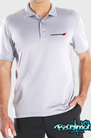 Playera tipo polo blanca Dodge