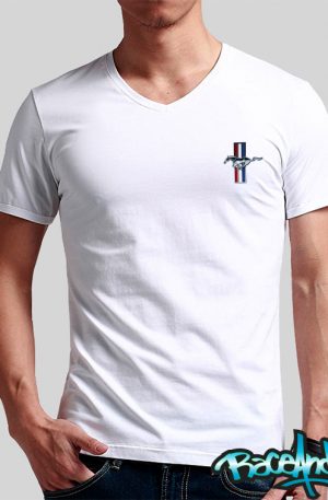 Playera cuello v blanca Mustang Logo